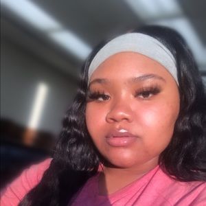 Meet your Posher, Shayla